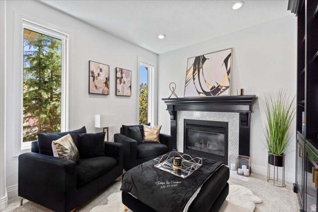 Image 22 of property listing at 1064 W PARK PALISADE DR, South Jordan, UT 84095