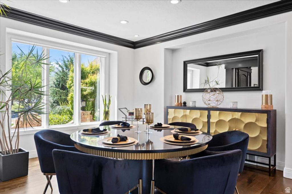 Image 7 of property listing at 1064 W PARK PALISADE DR, South Jordan, UT 84095