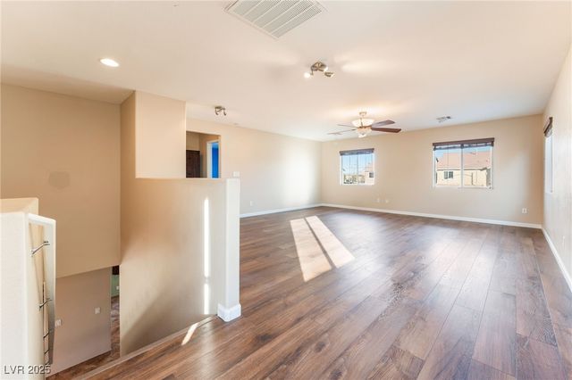 1975 Verde Mirada Drive, Las Vegas, NV 89115