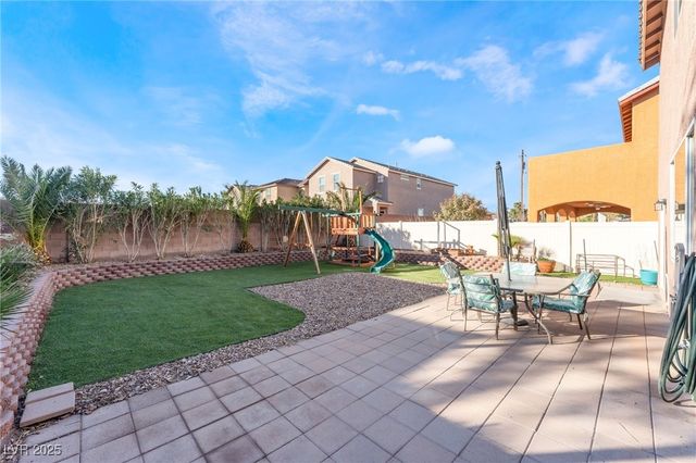 1975 Verde Mirada Drive, Las Vegas, NV 89115