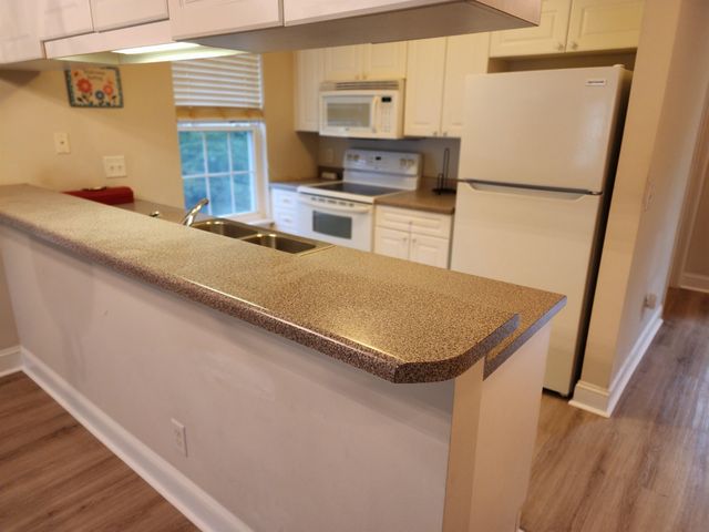 627 Woodmoor Dr Unit 303, Murrells Inlet, SC 29576