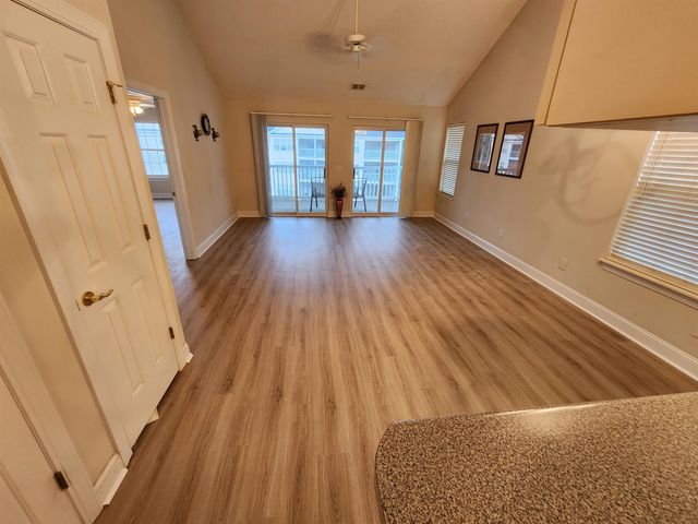 627 Woodmoor Dr Unit 303, Murrells Inlet, SC 29576