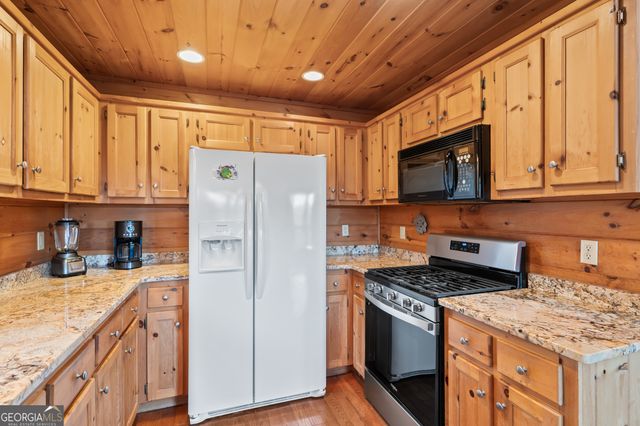 131 Toccoa Overlook Lane, Blue Ridge, GA 30513