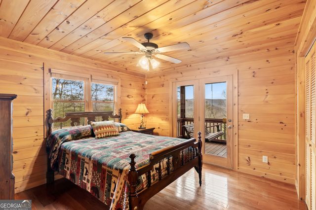 131 Toccoa Overlook Lane, Blue Ridge, GA 30513