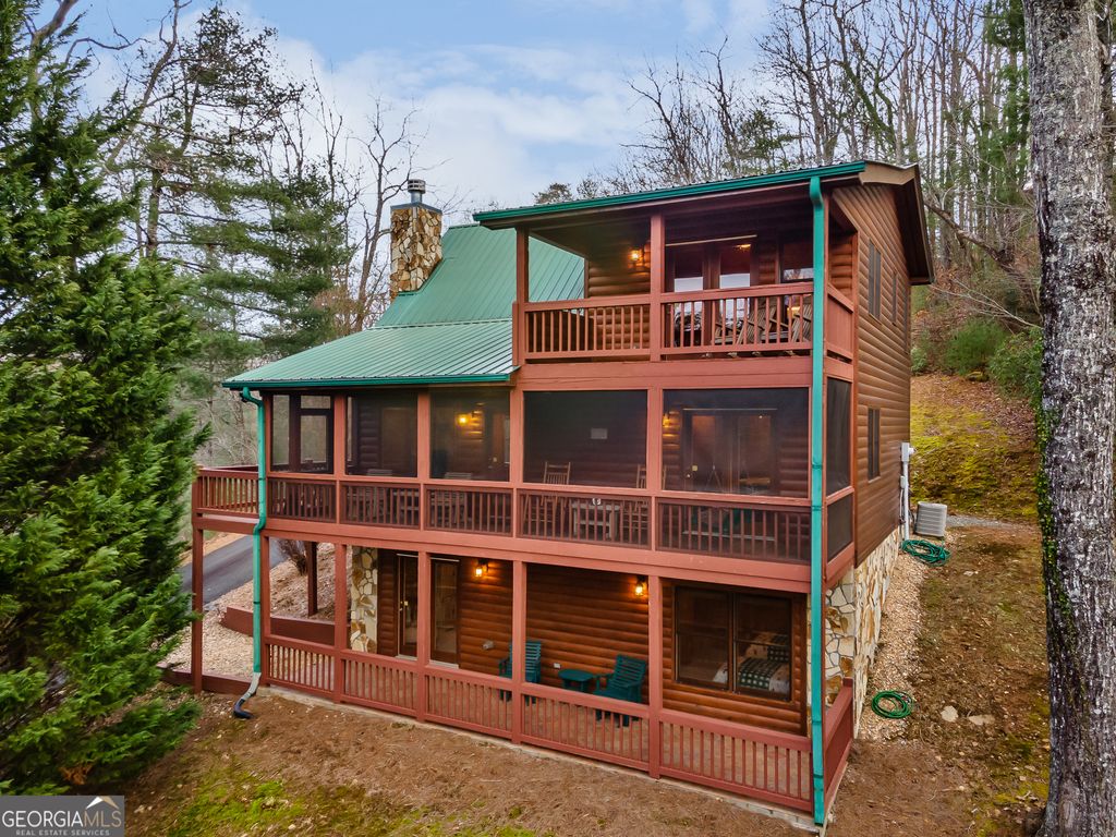 131 Toccoa Overlook Lane, Blue Ridge, GA 30513