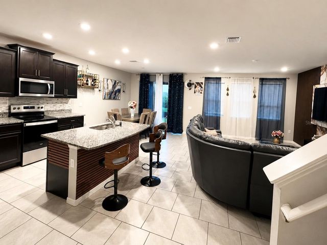3817 SUNNY SPRING STREET, Plant City, FL 33565