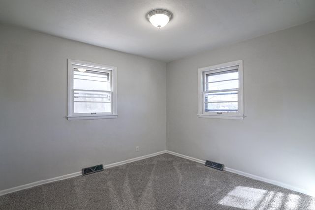 1019 W Lawrence Street, Mishawaka, IN 46545