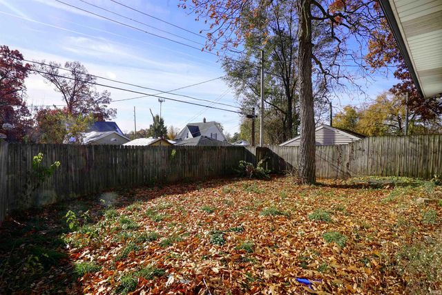 1019 W Lawrence Street, Mishawaka, IN 46545