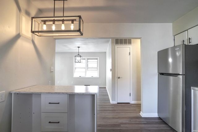 1019 W Lawrence Street, Mishawaka, IN 46545