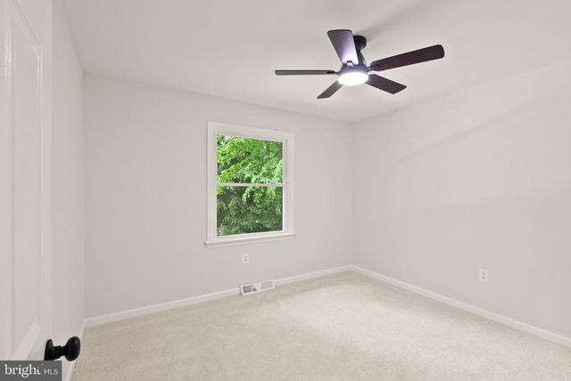 14863 PRESTIGE DR, Woodbridge, VA 22193