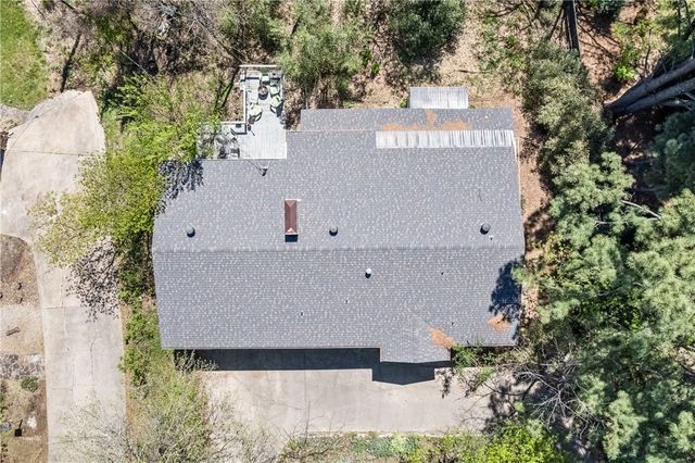 1130 E Shadowridge Drive, Fayetteville, AR 72701