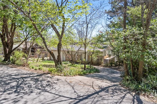 1130 E Shadowridge Drive, Fayetteville, AR 72701