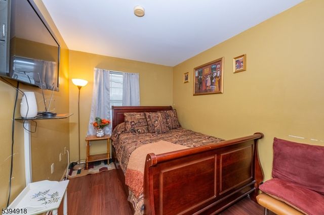 3 Martha Ct, Newark City, NJ 07103