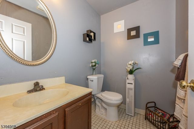3 Martha Ct, Newark City, NJ 07103