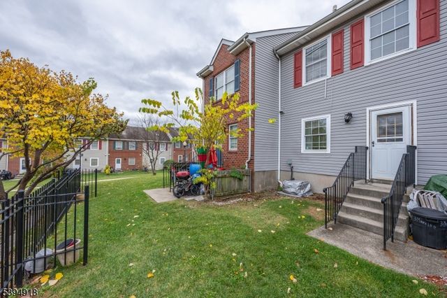 3 Martha Ct, Newark City, NJ 07103