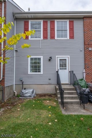 3 Martha Ct, Newark City, NJ 07103