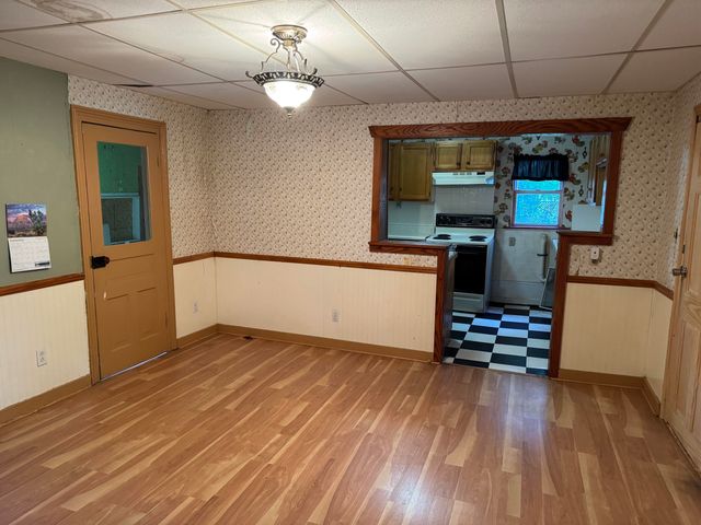 225 N Hayes Street, Farwell, MI 48622