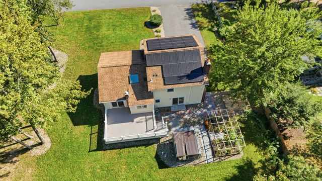 123 Lincoln Pkwy, Lowell, MA 01851