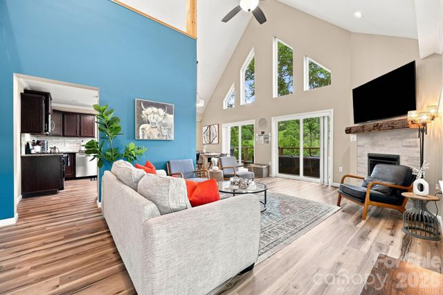145 Banjo Lane, Waynesville, NC 28785