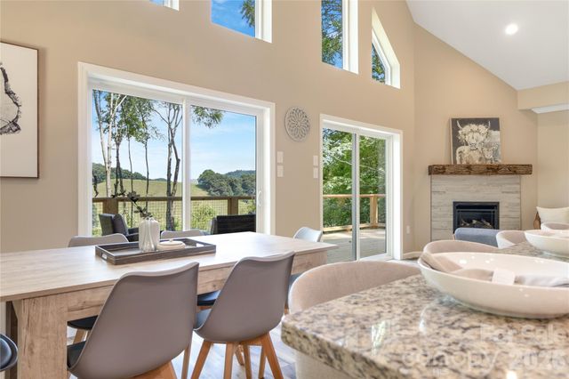 145 Banjo Lane, Waynesville, NC 28785