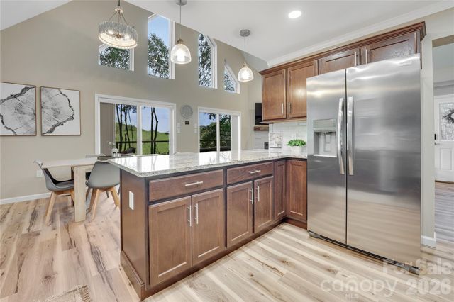 145 Banjo Lane, Waynesville, NC 28785