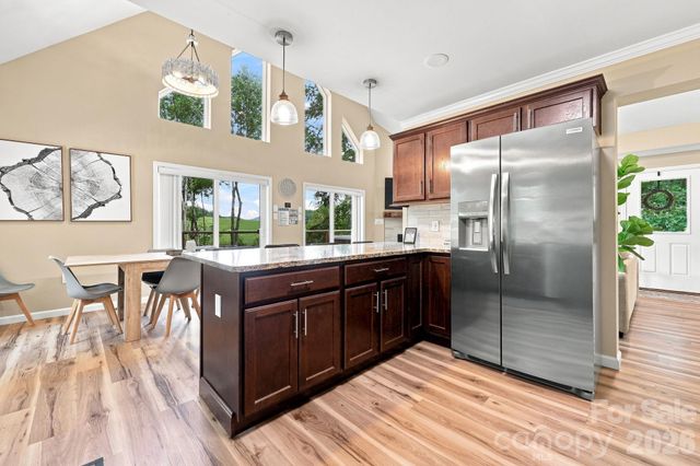 145 Banjo Lane, Waynesville, NC 28785