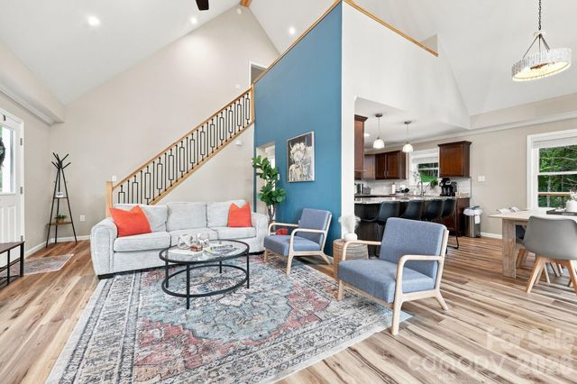 145 Banjo Lane, Waynesville, NC 28785