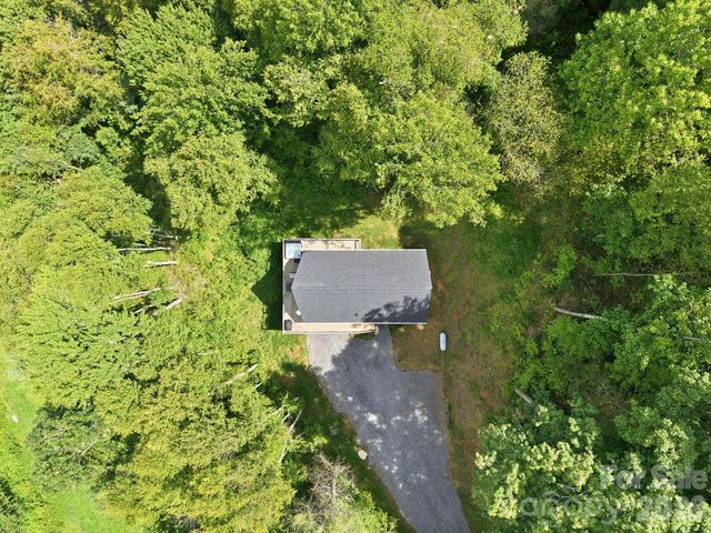 145 Banjo Lane, Waynesville, NC 28785
