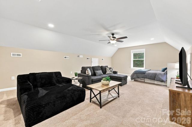 145 Banjo Lane, Waynesville, NC 28785