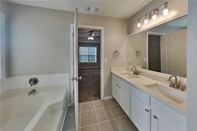 3539 Friendship Farm Drive, Buford, GA 30519