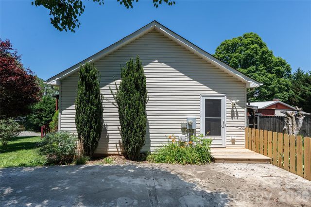 339 Hi Alta Avenue, Asheville, NC 28806