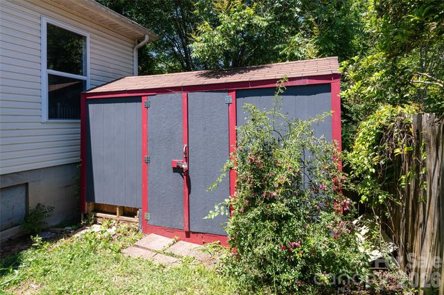 339 Hi Alta Avenue, Asheville, NC 28806