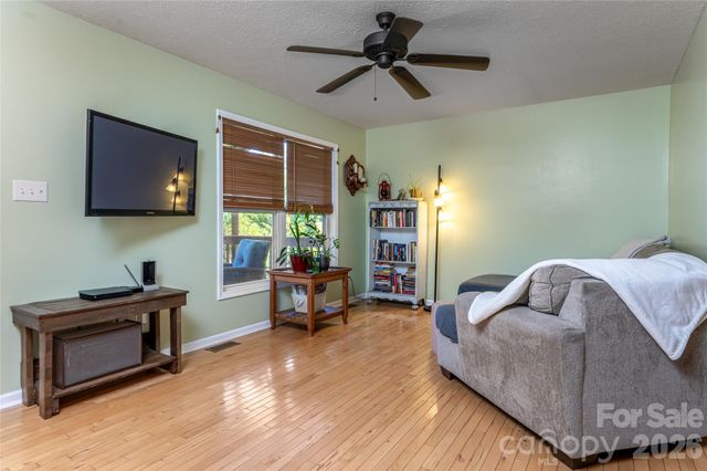 339 Hi Alta Avenue, Asheville, NC 28806