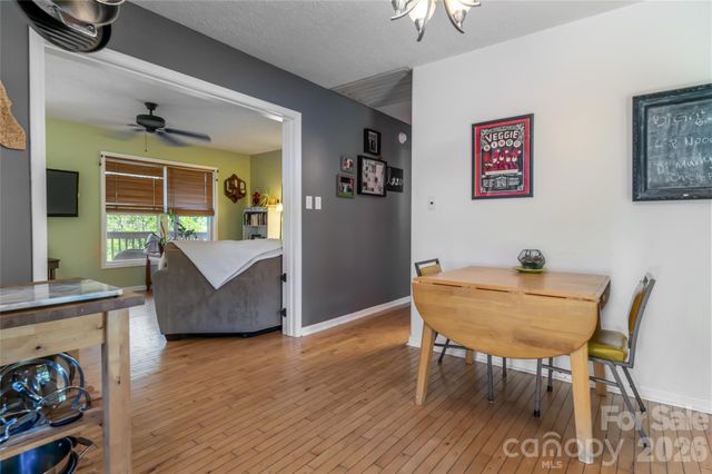 339 Hi Alta Avenue, Asheville, NC 28806