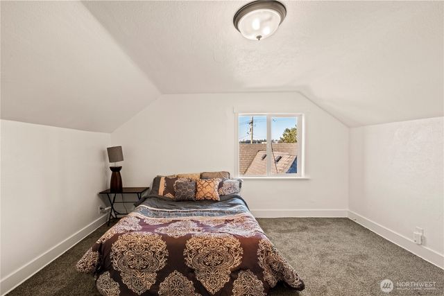 604 academy Street, Kelso, WA 98626