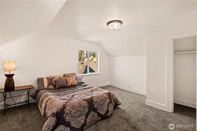 604 academy Street, Kelso, WA 98626