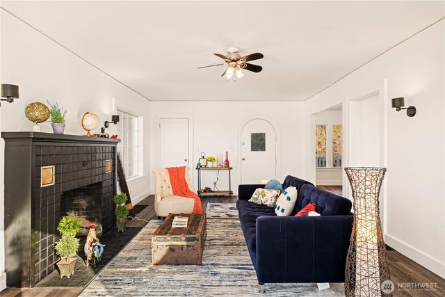 604 academy Street, Kelso, WA 98626