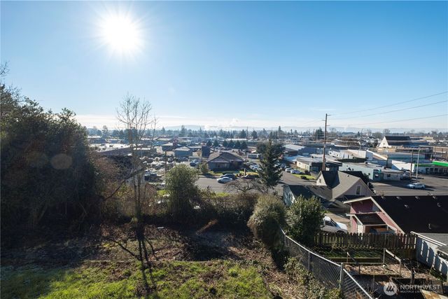 604 academy Street, Kelso, WA 98626