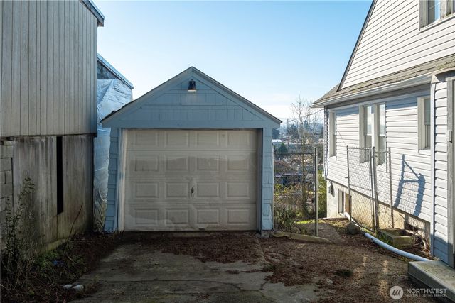 604 academy Street, Kelso, WA 98626