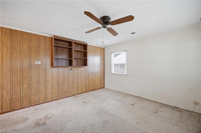 1003 Rollins CIR, Hampton, VA 23663