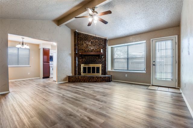 2922 E Pepperidge Drive, Lancaster, TX 75134