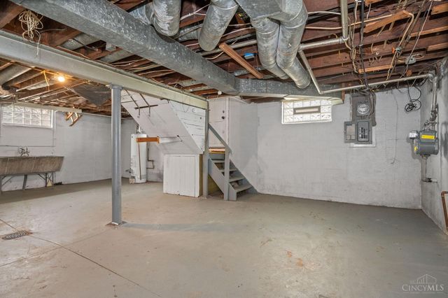 3537 Daytona Avenue, Cincinnati, OH 45211