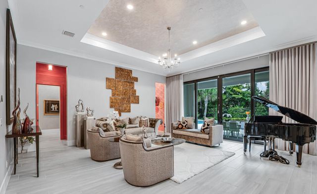 9228 Coral Isles Circle, Palm Beach Gardens, FL 33412