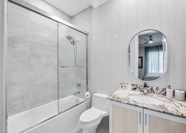 9228 Coral Isles Circle, Palm Beach Gardens, FL 33412