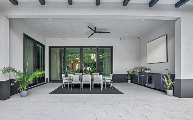 9228 Coral Isles Circle, Palm Beach Gardens, FL 33412