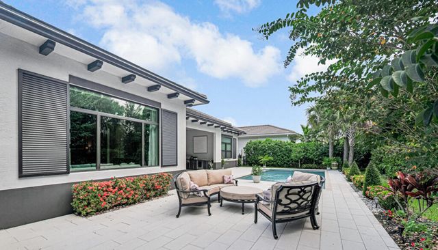 9228 Coral Isles Circle, Palm Beach Gardens, FL 33412