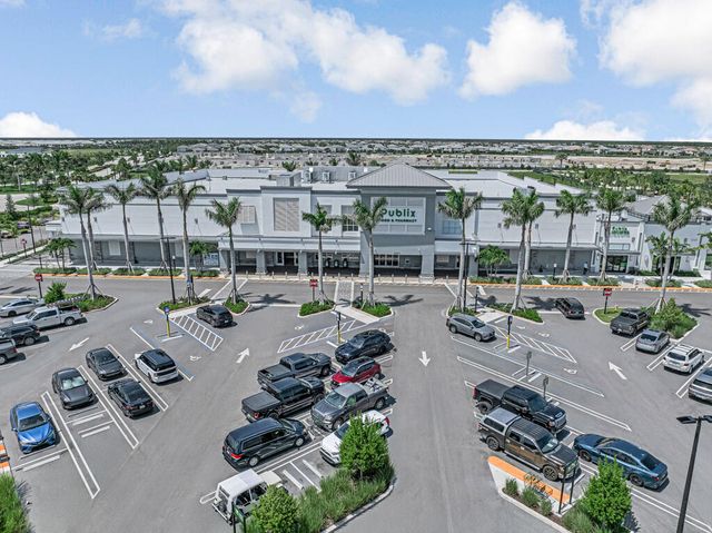 9228 Coral Isles Circle, Palm Beach Gardens, FL 33412