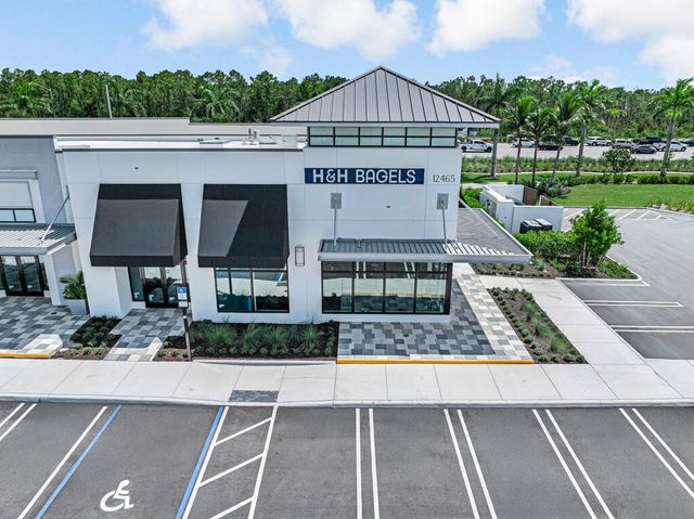 9228 Coral Isles Circle, Palm Beach Gardens, FL 33412