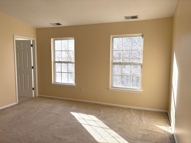 1206 Eaton Court 1206, Danbury, CT 06811