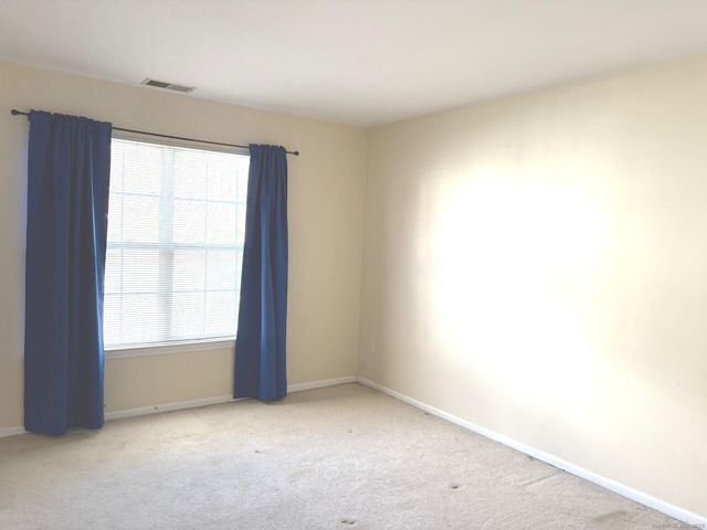 1206 Eaton Court 1206, Danbury, CT 06811